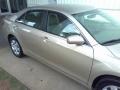 Desert Sand Metallic - Camry LE Photo No. 21