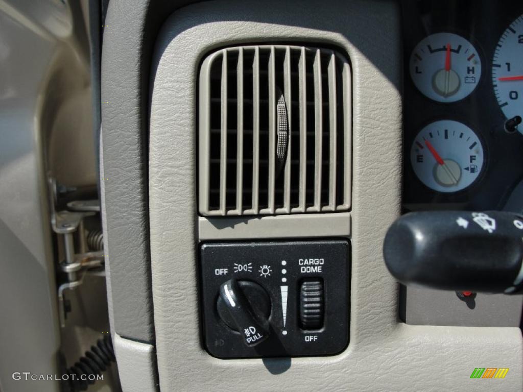 2005 Ram 1500 SLT Quad Cab - Light Almond Pearl / Taupe photo #42