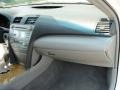 Super White - Camry XLE V6 Photo No. 28