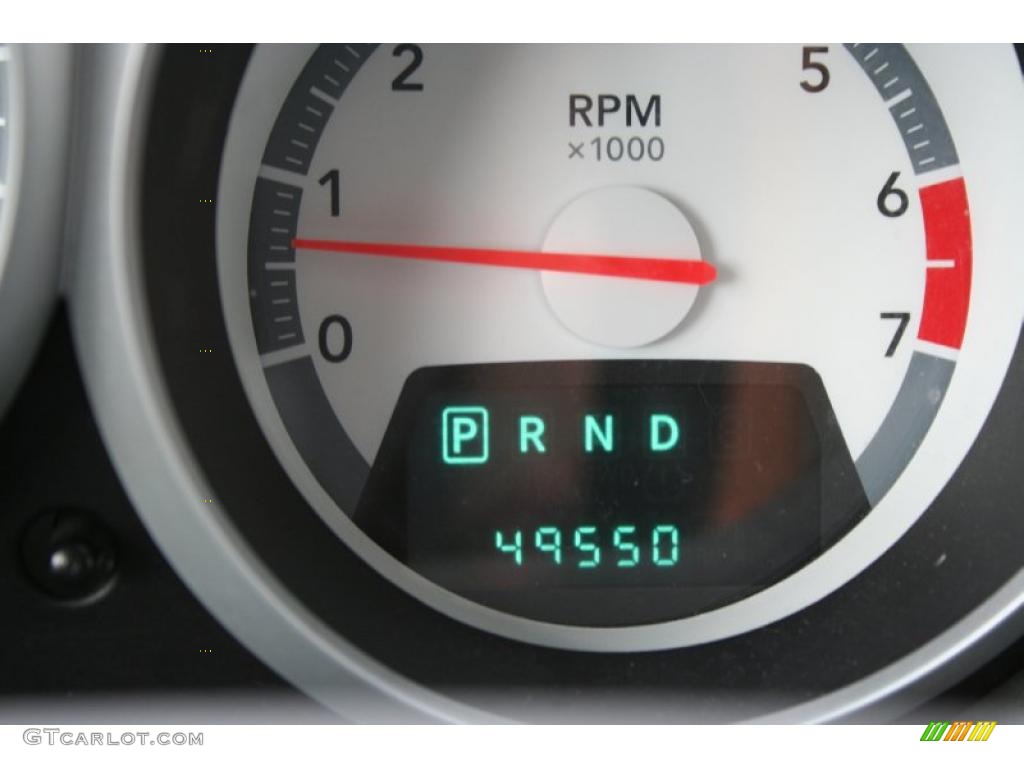 2009 Grand Caravan SE - Inferno Red Crystal Pearl / Medium Slate Gray/Light Shale photo #3