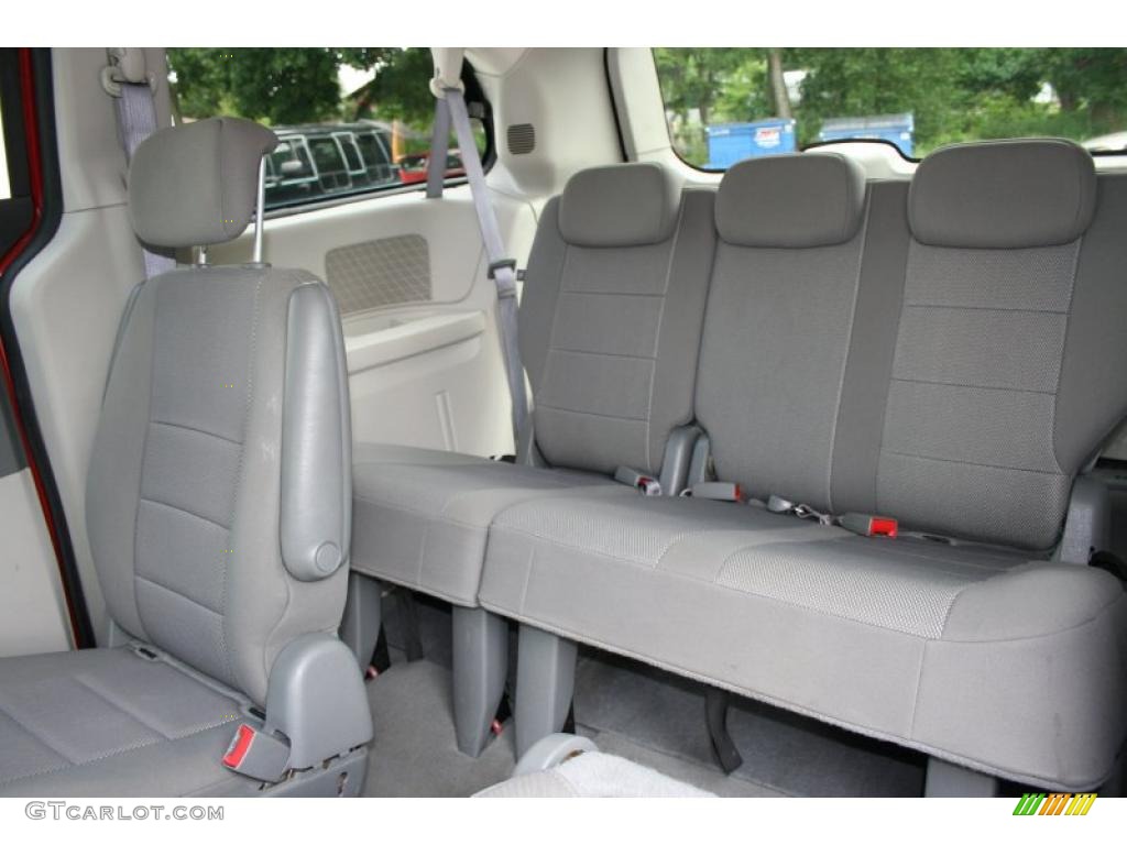 2009 Grand Caravan SE - Inferno Red Crystal Pearl / Medium Slate Gray/Light Shale photo #21