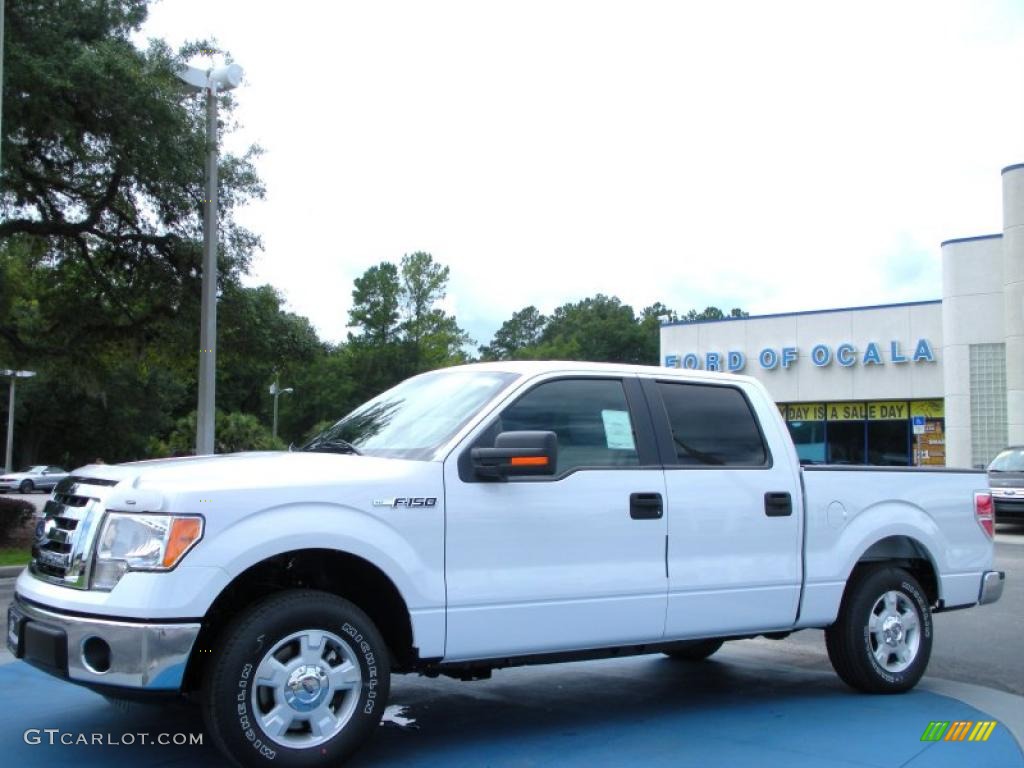 Oxford White Ford F150