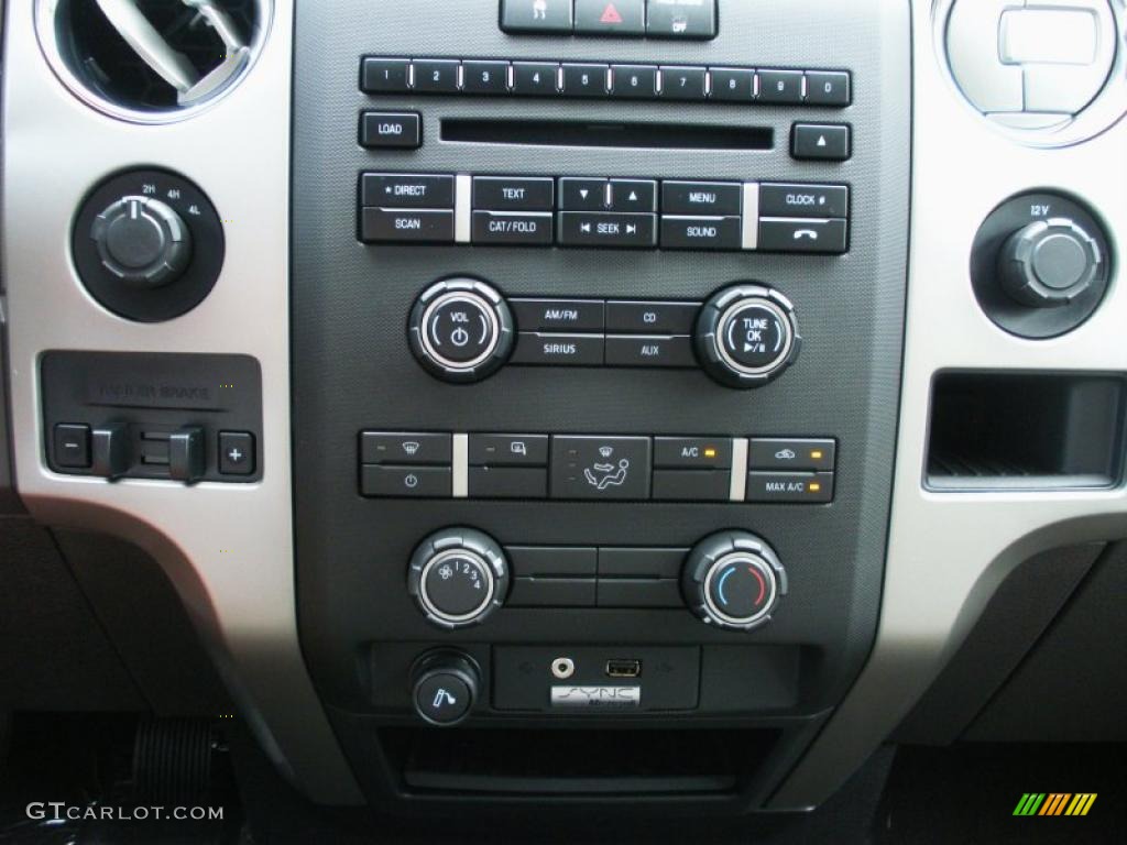 2010 F150 XLT SuperCrew 4x4 - Oxford White / Medium Stone photo #9