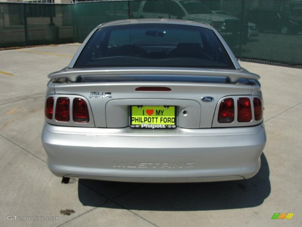 1998 Mustang V6 Coupe - Silver Metallic / Black photo #4