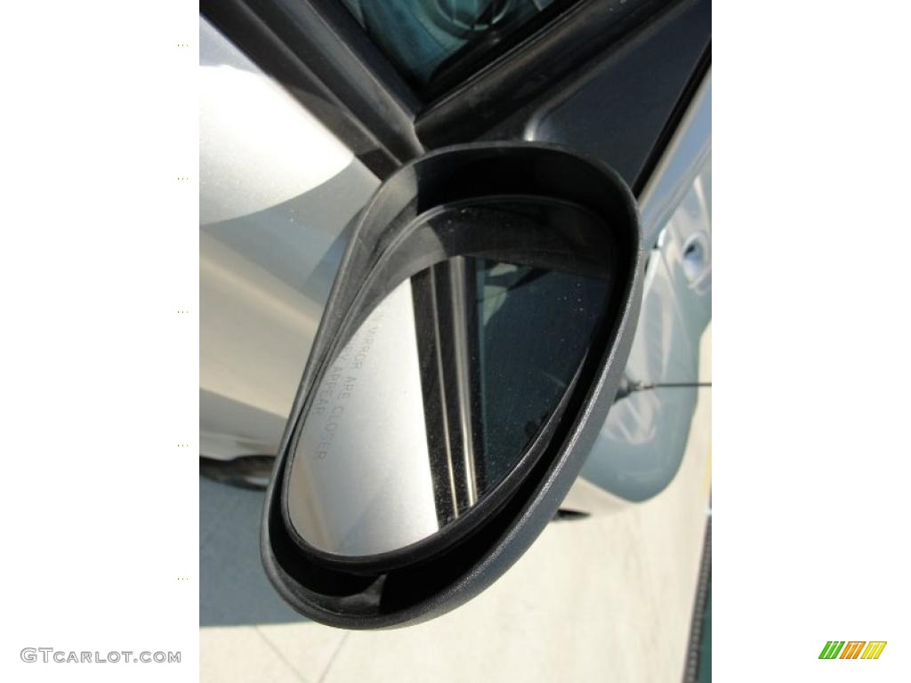 1998 Mustang V6 Coupe - Silver Metallic / Black photo #17