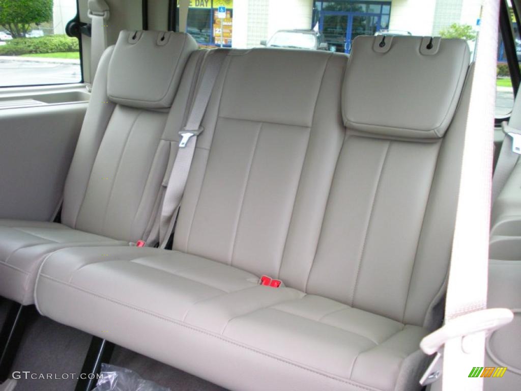 2010 Expedition Limited - Oxford White / Stone photo #7