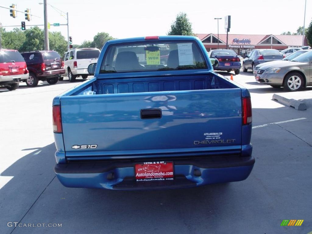 2000 S10 LS Regular Cab - Space Blue Metallic / Graphite photo #6