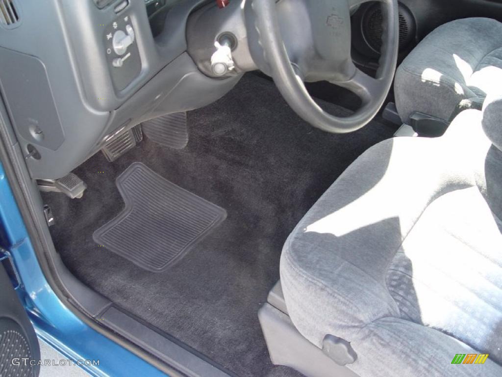 2000 S10 LS Regular Cab - Space Blue Metallic / Graphite photo #8