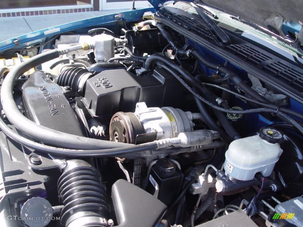2000 S10 LS Regular Cab - Space Blue Metallic / Graphite photo #14