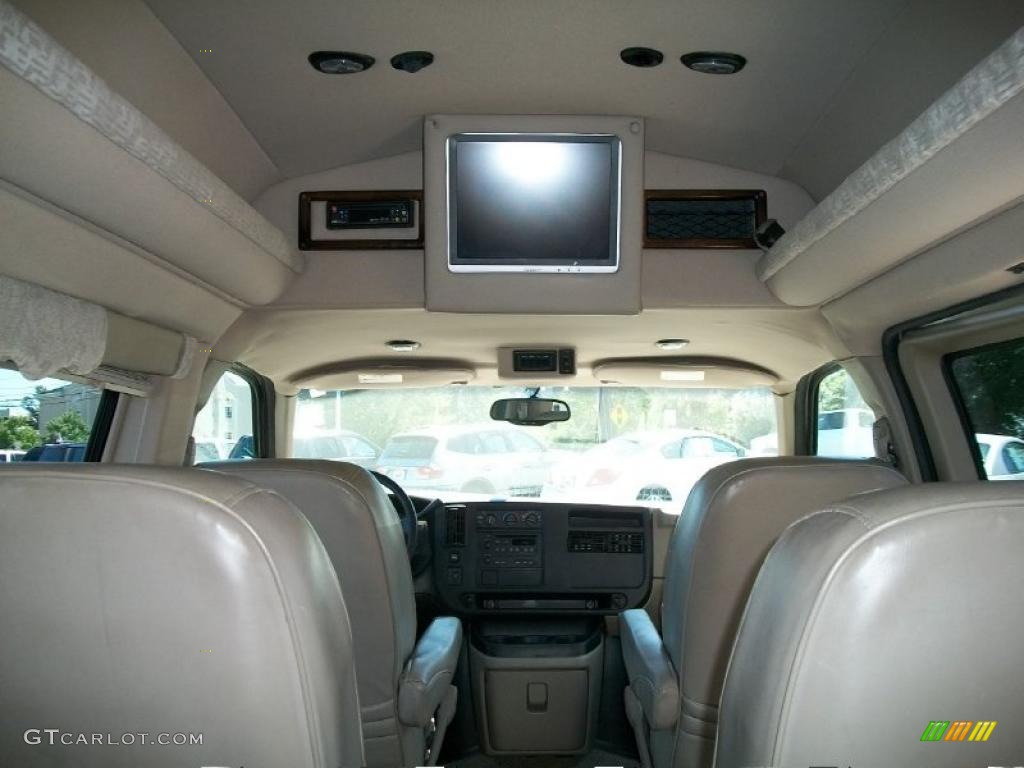 2003 Express 1500 Passenger Conversion Van - Sandalwood Metallic / Medium Dark Pewter photo #14