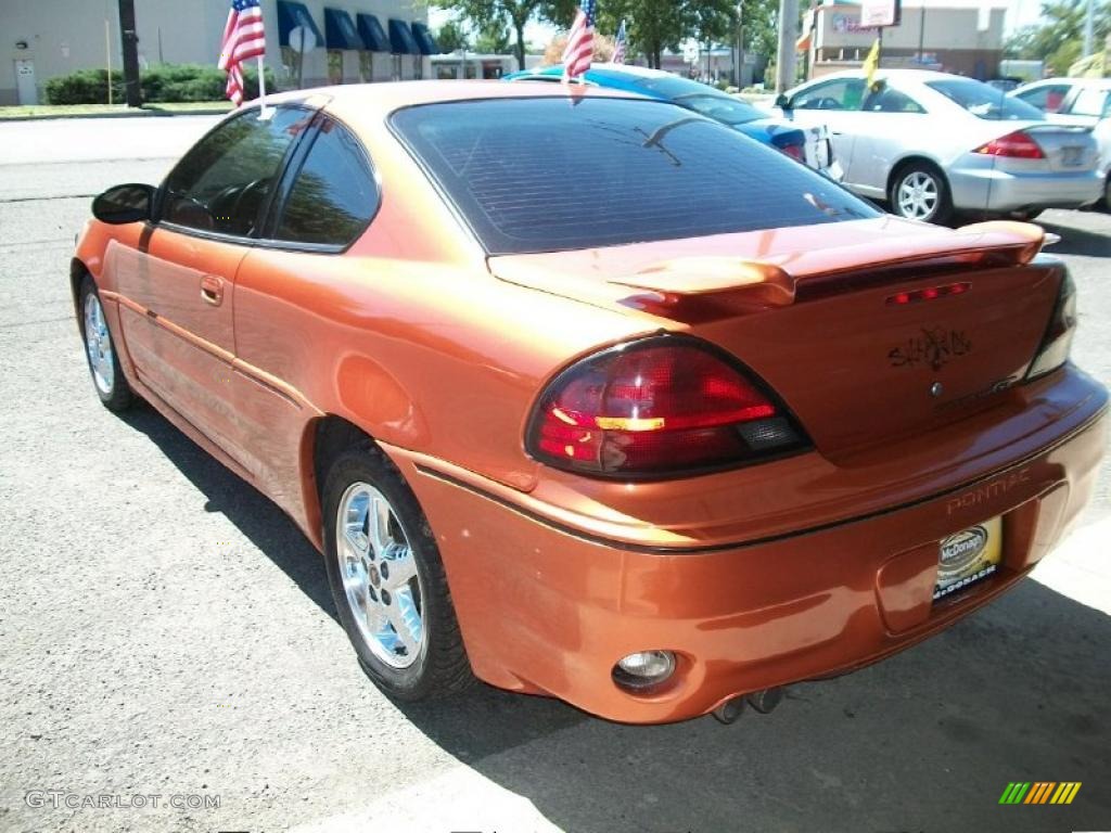 2004 Grand Am GT Coupe - Fusion Orange Metallic / Dark Pewter photo #4