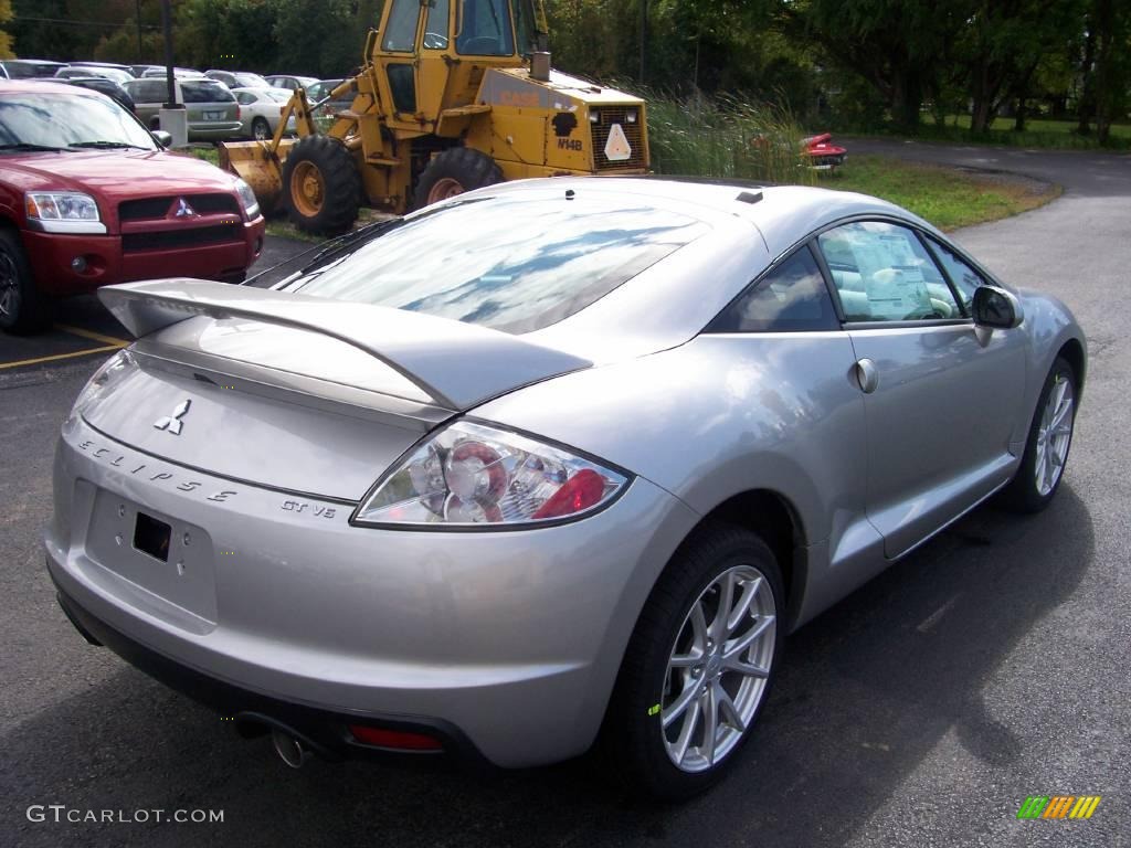 2009 Eclipse GT Coupe - Quicksilver Pearl / Medium Gray photo #5