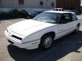 1993 Bright White Pontiac Grand Prix SE Coupe  photo #2