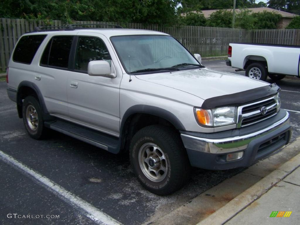 1999 4Runner SR5 - Millennium Silver Metallic / Oak photo #7