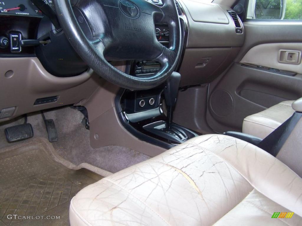1999 4Runner SR5 - Millennium Silver Metallic / Oak photo #15