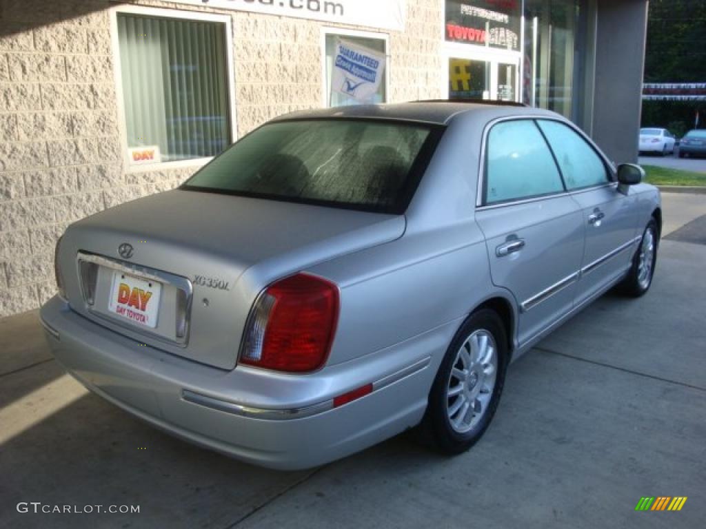 2004 XG350 L Sedan - Titanium / Black photo #2