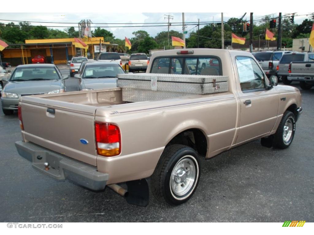 1996 Ranger XLT Regular Cab - Light Saddle Metallic / Beige photo #7