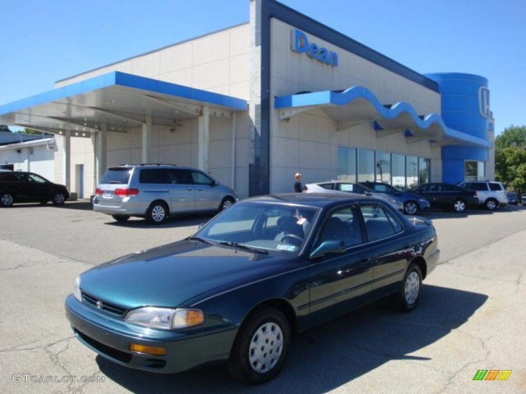 1996 Camry LE Sedan - Dark Emerald Green Metallic / Gray photo #1