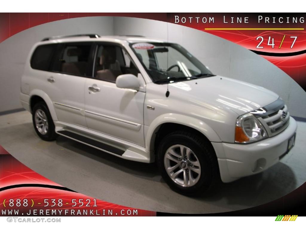 2006 XL7 7 Passenger AWD - White Pearl / Gray photo #1