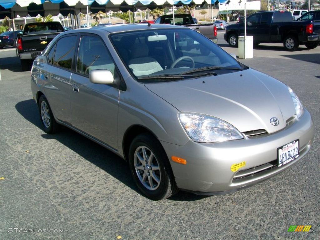 Silver Strata Metallic Toyota Prius