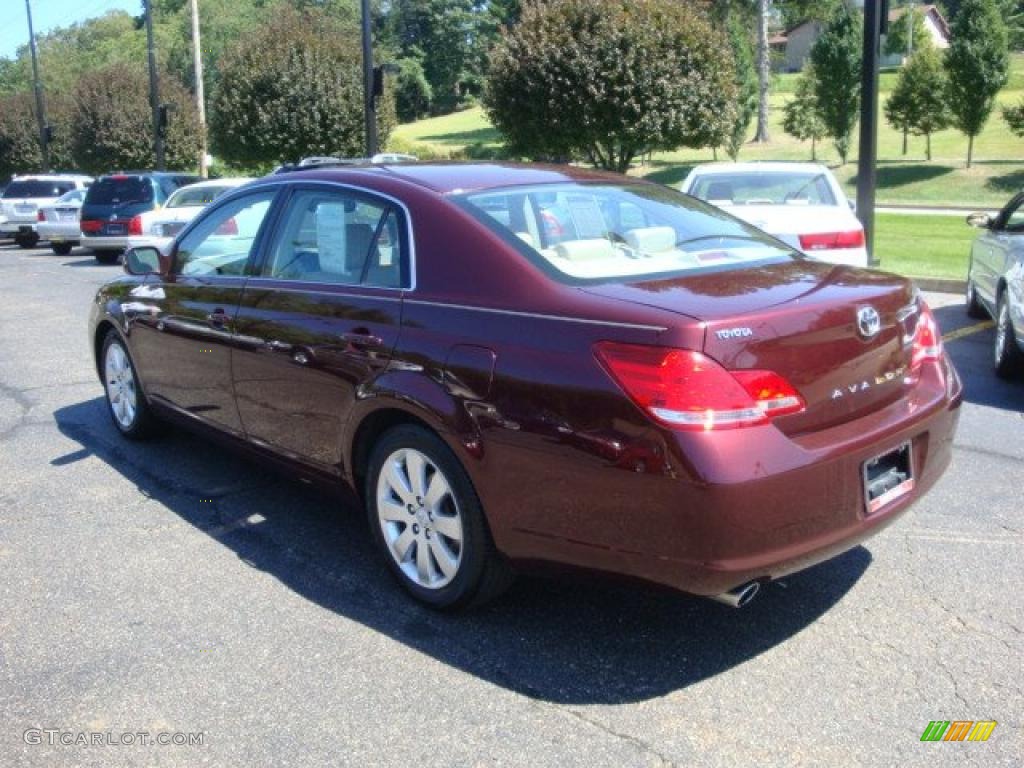 2006 Avalon XLS - Cassis Red Pearl / Ivory photo #2