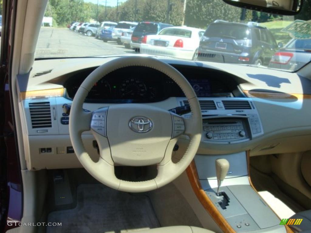 2006 Avalon XLS - Cassis Red Pearl / Ivory photo #10