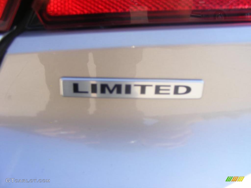 2009 Sebring Limited Sedan - Light Sandstone Metallic / Dark Slate Gray photo #7