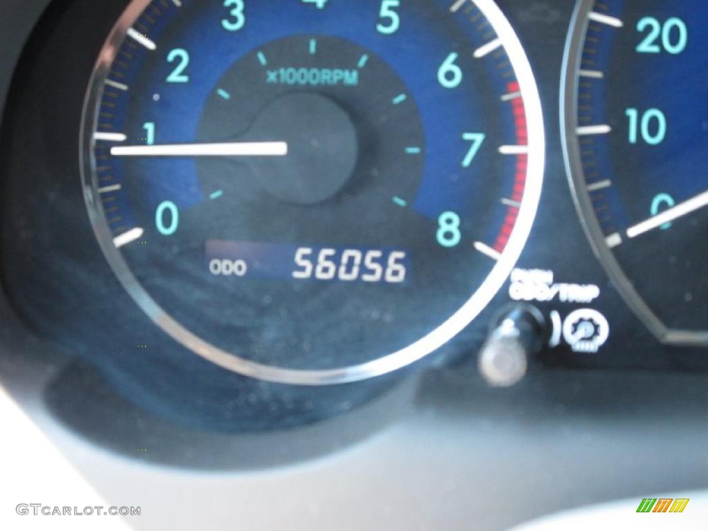 2008 Sienna LE - Salsa Red Pearl / Fawn photo #18