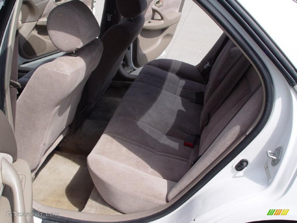 1999 Camry LE - Super White / Oak photo #4