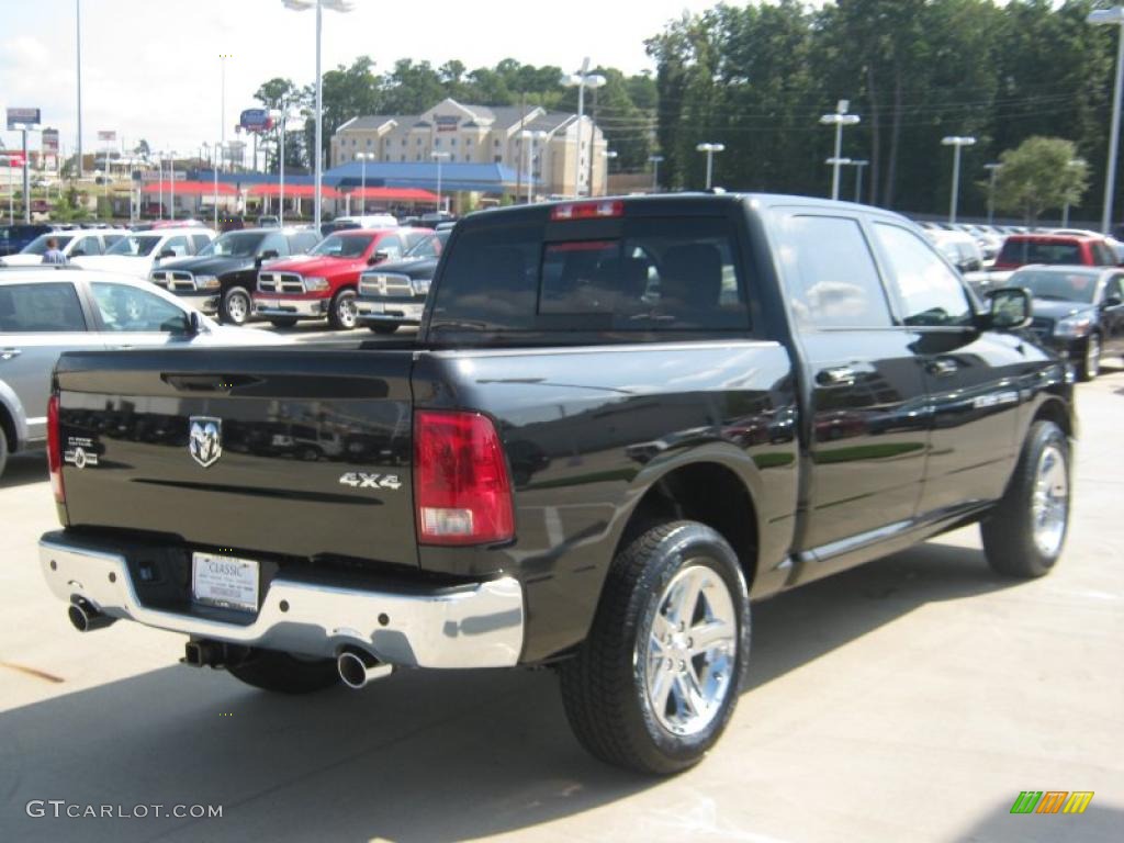 2011 Ram 1500 Lone Star Crew Cab 4x4 - Brilliant Black Crystal Pearl / Light Pebble Beige/Bark Brown photo #5