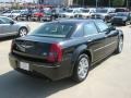 Brilliant Black Crystal Pearl - 300 Touring Photo No. 5