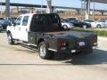 Oxford White - F350 Super Duty XLT Crew Cab 4x4 Chassis Photo No. 3