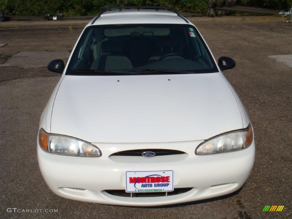 1998 Escort SE Wagon - Performance White / Gray photo #7