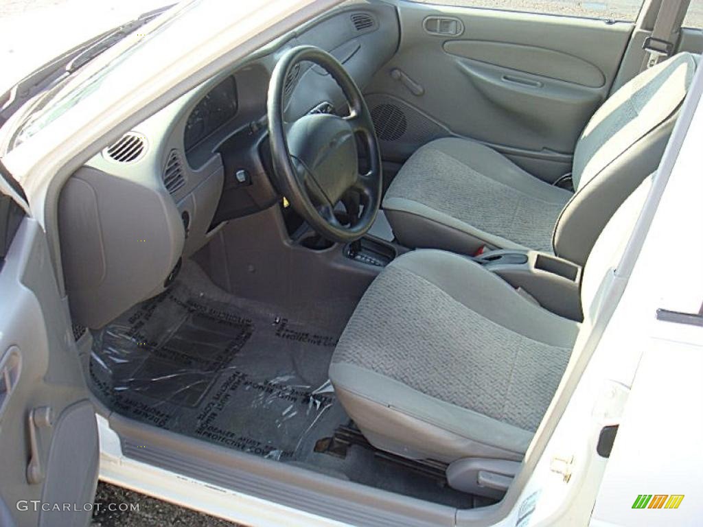 1998 Escort SE Wagon - Performance White / Gray photo #9