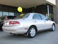 Champagne Beige Metallic - 626 ES V6 Photo No. 4