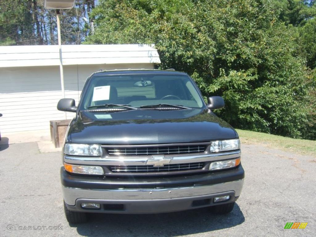 2004 Tahoe LS - Dark Gray Metallic / Gray/Dark Charcoal photo #2