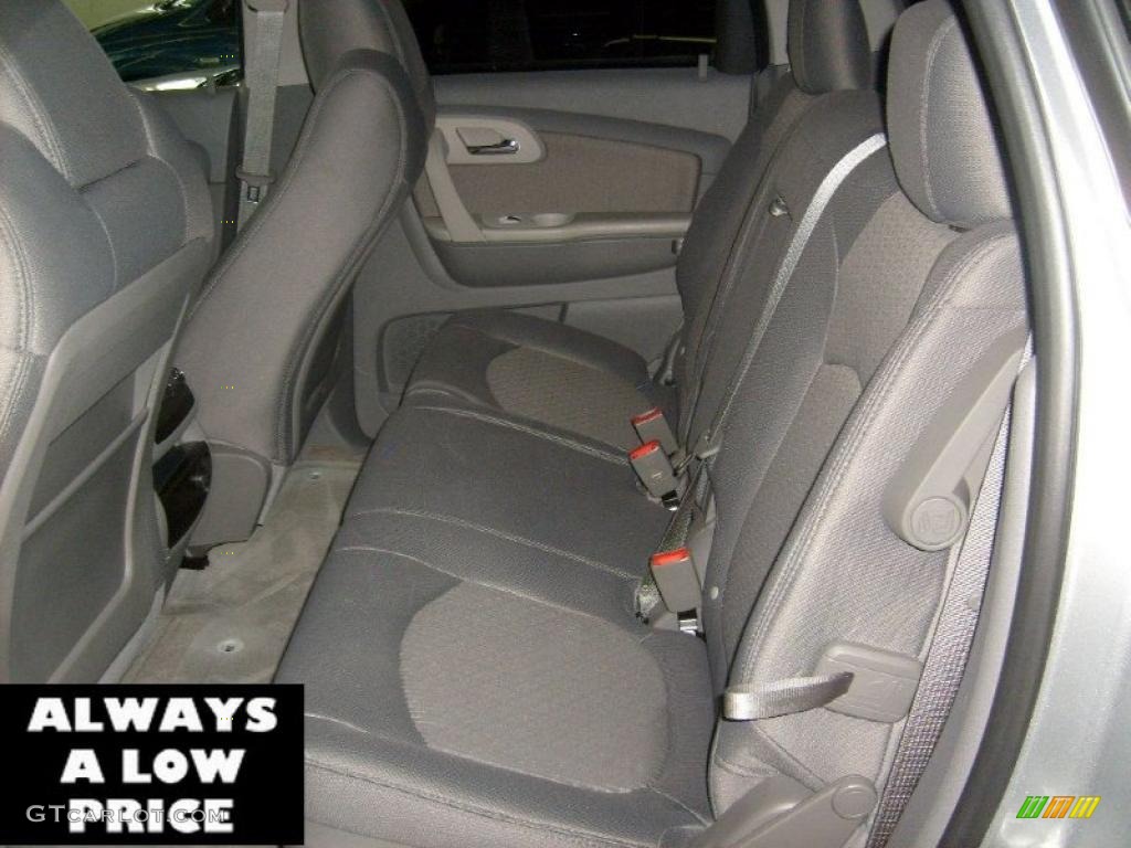 2010 Traverse LS AWD - Silver Ice Metallic / Dark Gray/Light Gray photo #10