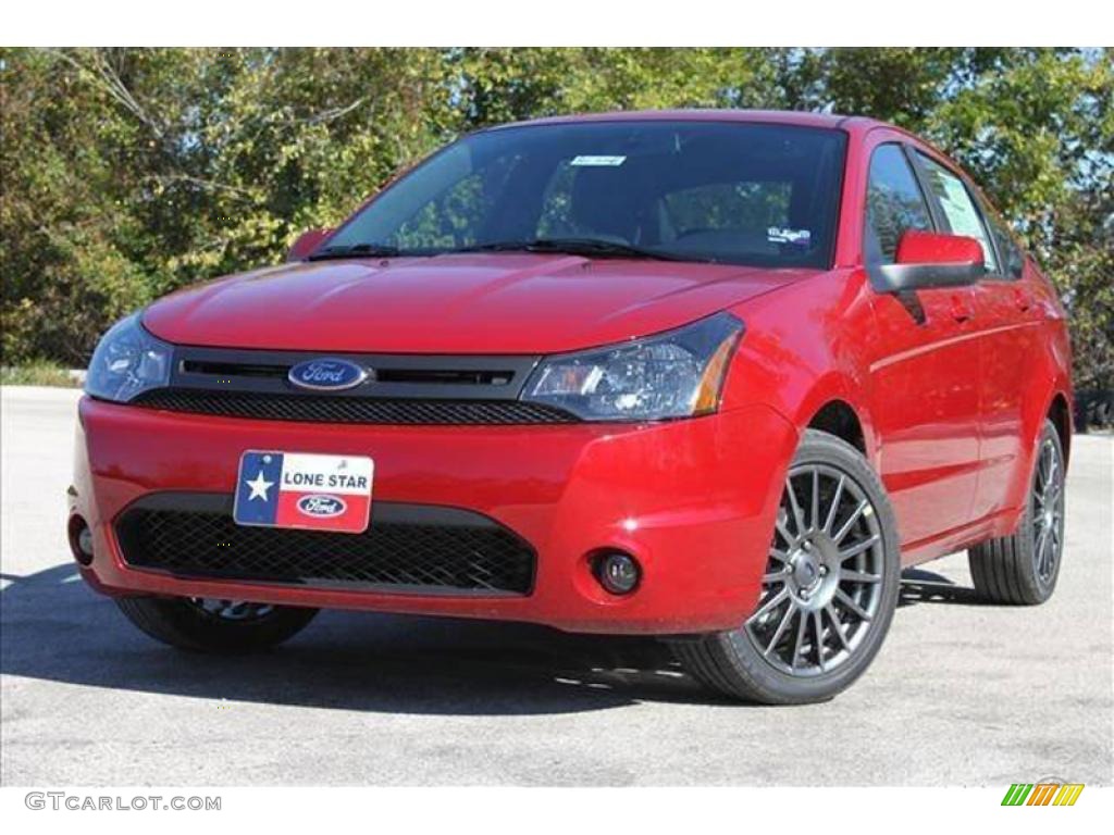 2010 Focus SES Sedan - Sangria Red Metallic / Charcoal Black photo #3