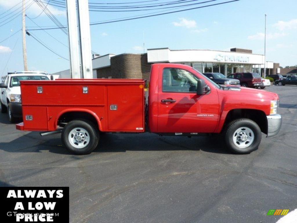 2010 Silverado 2500HD Regular Cab 4x4 Chassis - Victory Red / Dark Titanium photo #8