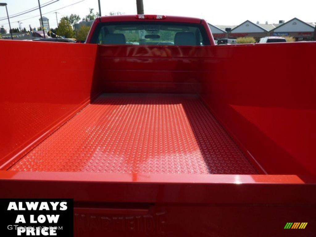 2010 Silverado 2500HD Regular Cab 4x4 Chassis - Victory Red / Dark Titanium photo #16