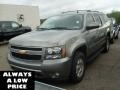 Greystone Metallic - Suburban LT 4x4 Photo No. 2