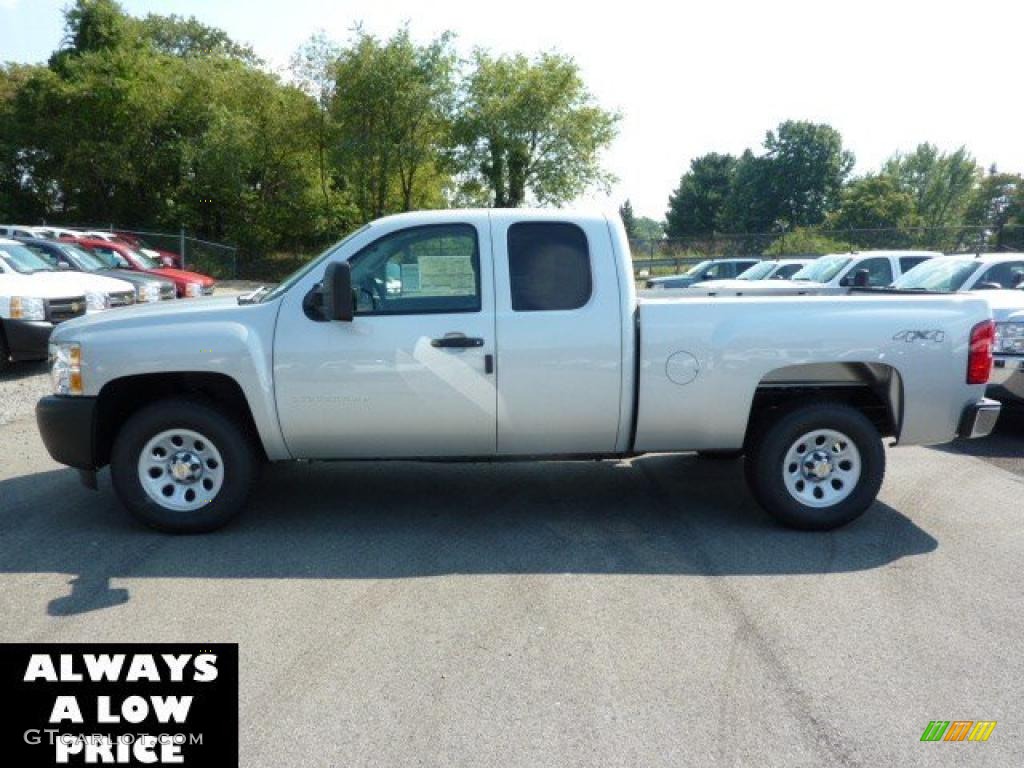 2011 Silverado 1500 Extended Cab 4x4 - Sheer Silver Metallic / Dark Titanium photo #4