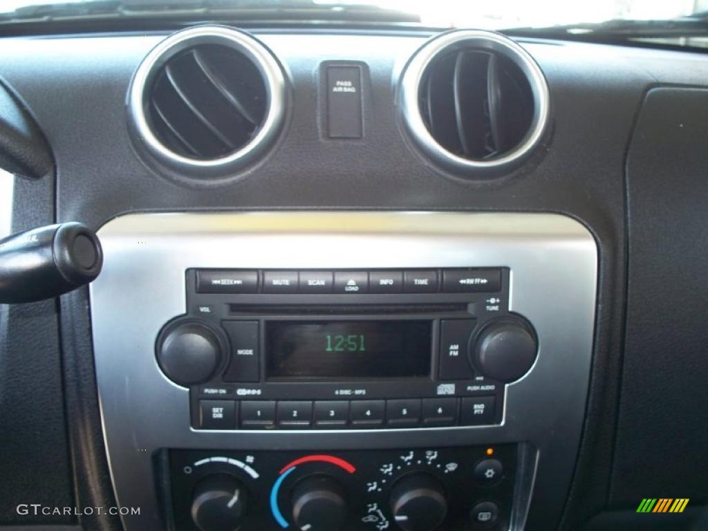 2006 Raider DuroCross Extended Cab 4x4 - Lava Red / Slate Gray photo #12