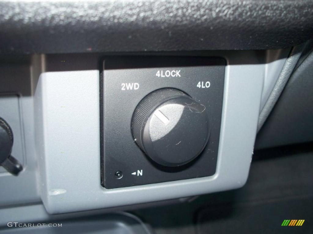 2006 Raider DuroCross Extended Cab 4x4 - Lava Red / Slate Gray photo #14