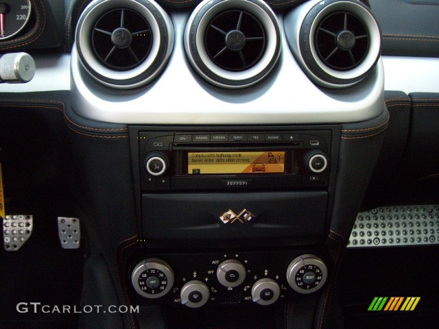 2006 Ferrari 612 Scaglietti Standard 612 Scaglietti Model Controls Photo #3556806