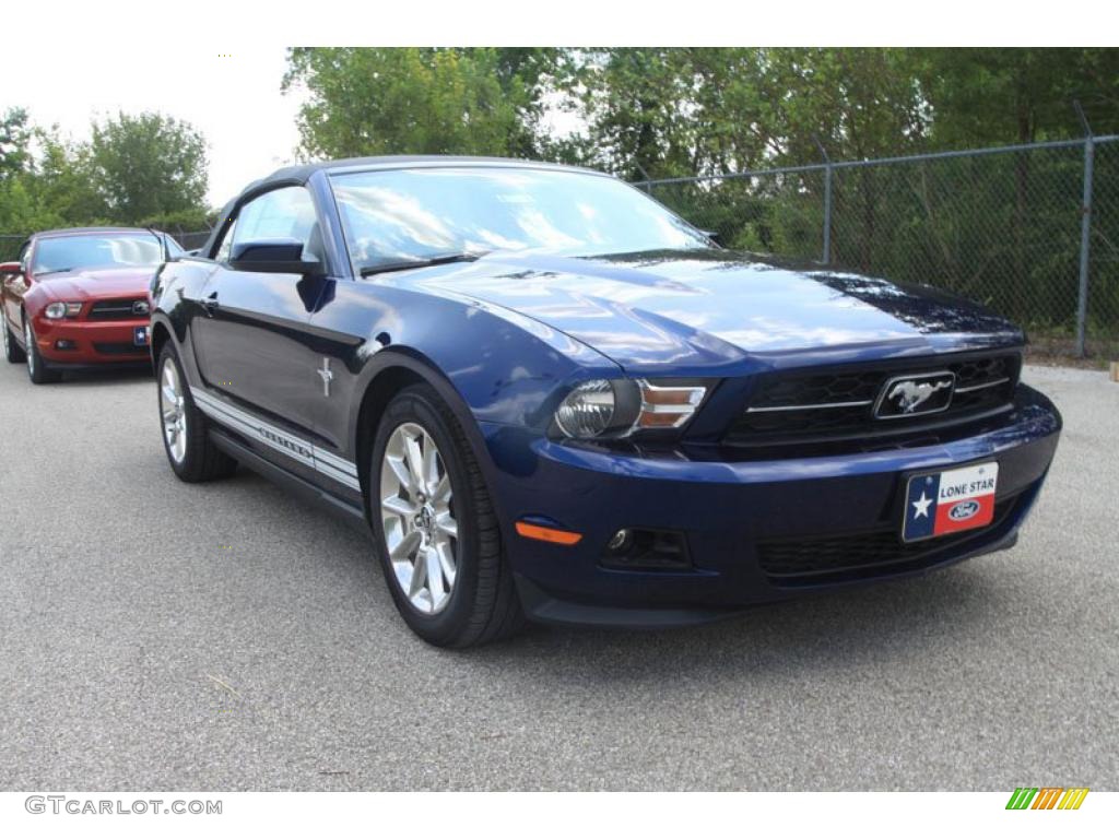 2011 Mustang V6 Premium Convertible - Kona Blue Metallic / Charcoal Black photo #10