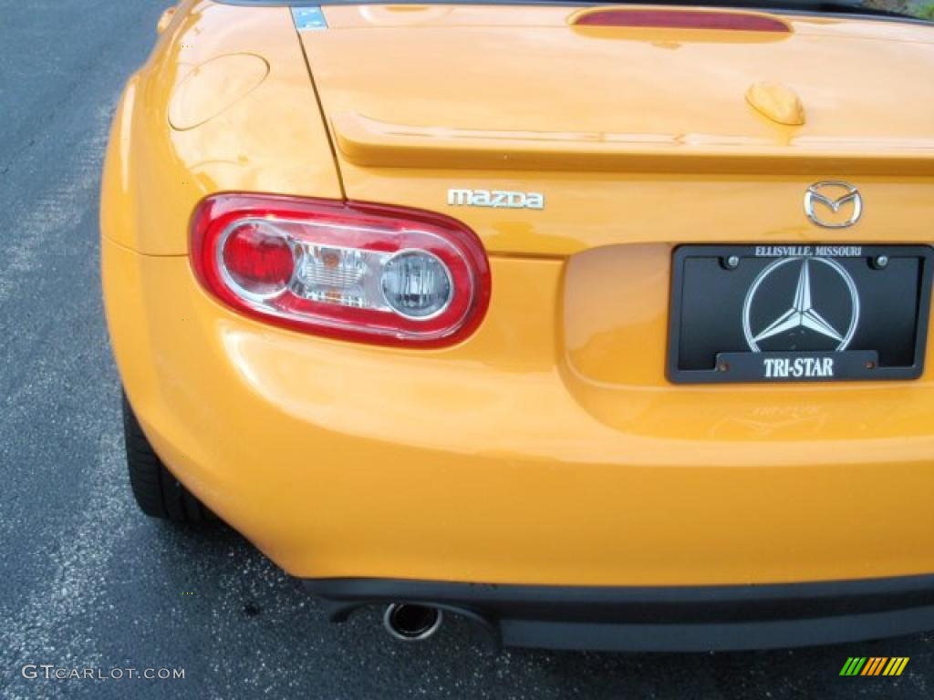 2009 MX-5 Miata Grand Touring Roadster - Competition Yellow / Black photo #12