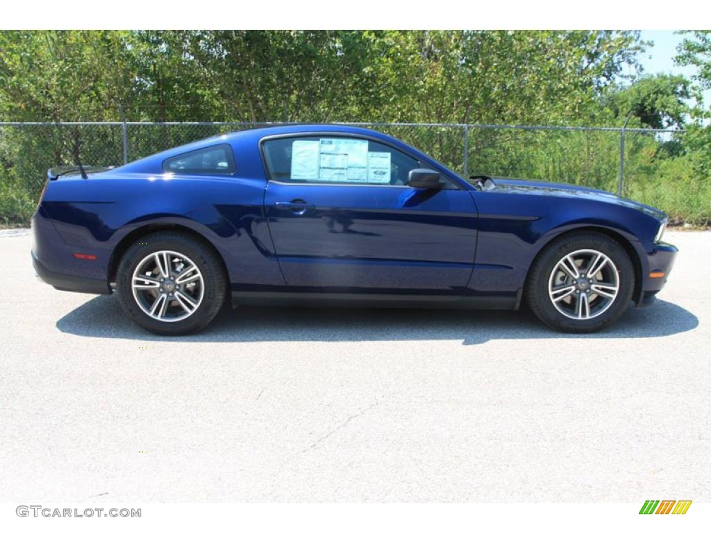 2011 Mustang V6 Premium Coupe - Kona Blue Metallic / Charcoal Black photo #2