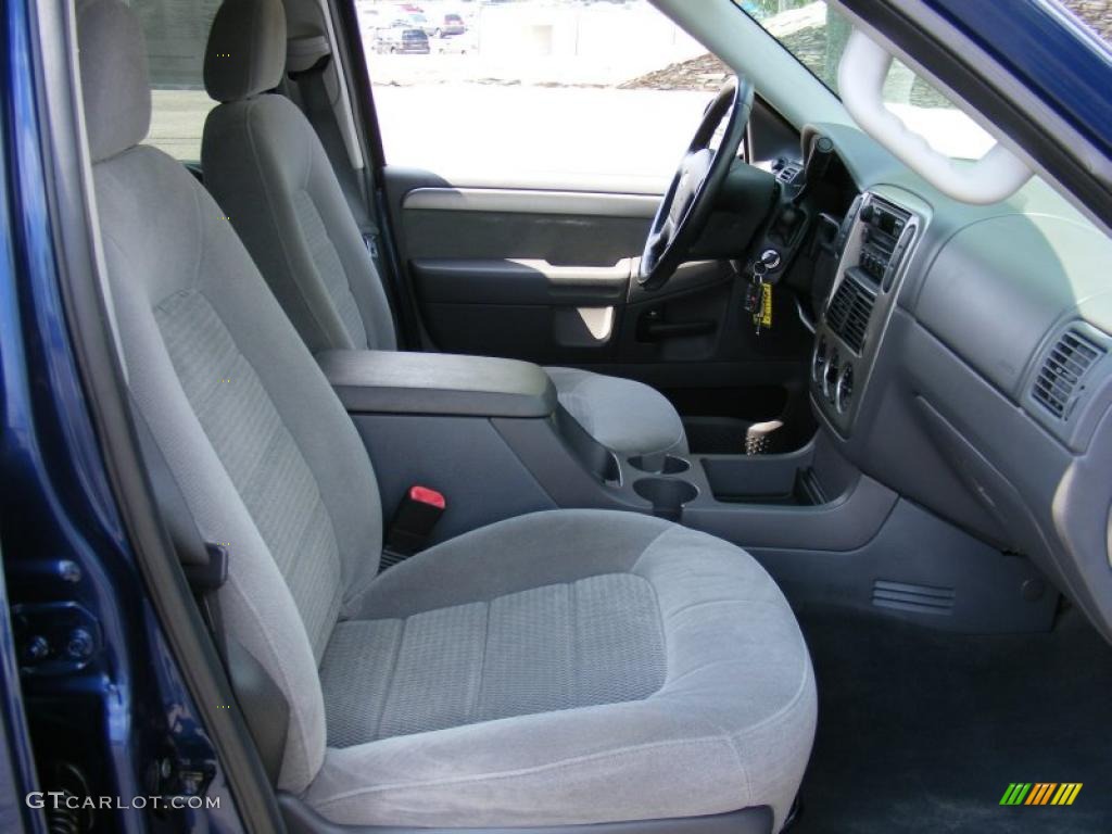 2004 Explorer XLT 4x4 - Dark Blue Pearl Metallic / Graphite photo #13