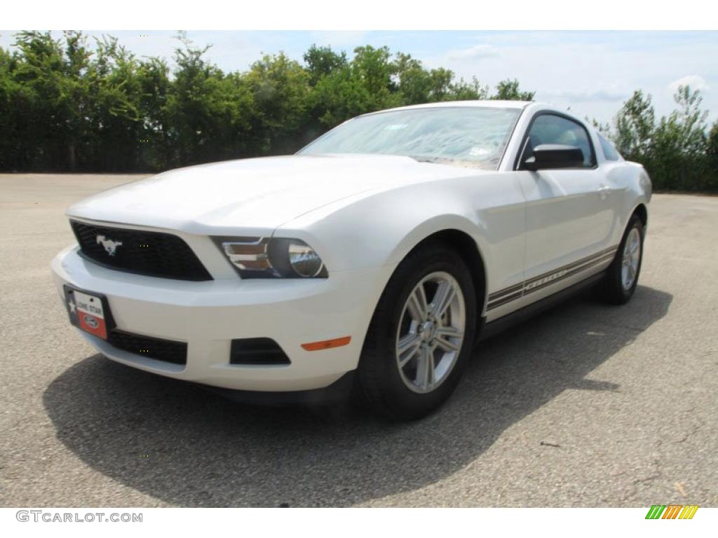 2011 Mustang V6 Coupe - Performance White / Charcoal Black photo #9